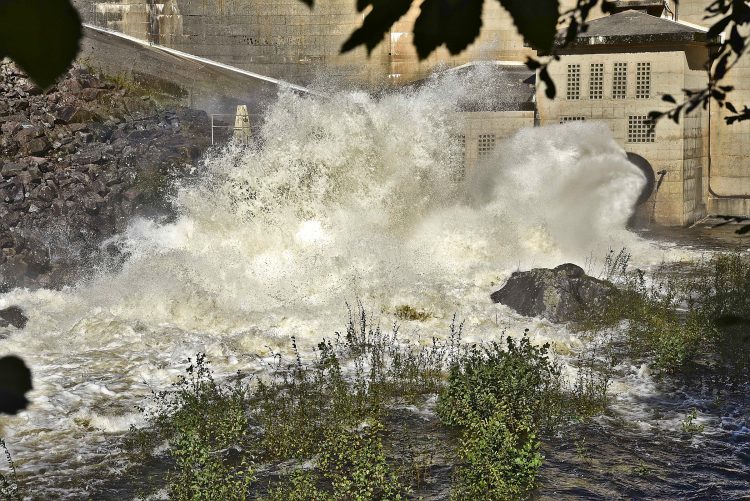 Vézère Rivière sportive Canoë-Kayak Treignac Corrèze Descente Sprint Classique