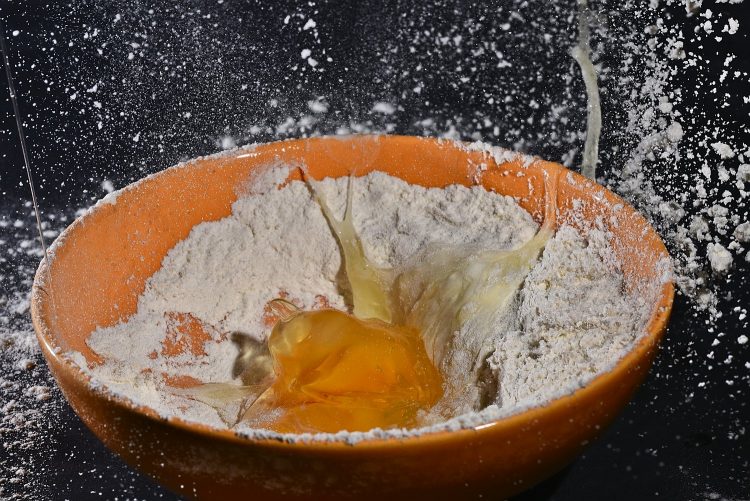 Haute vitesse Flash High speed Image figée Eclats de verre Explosion