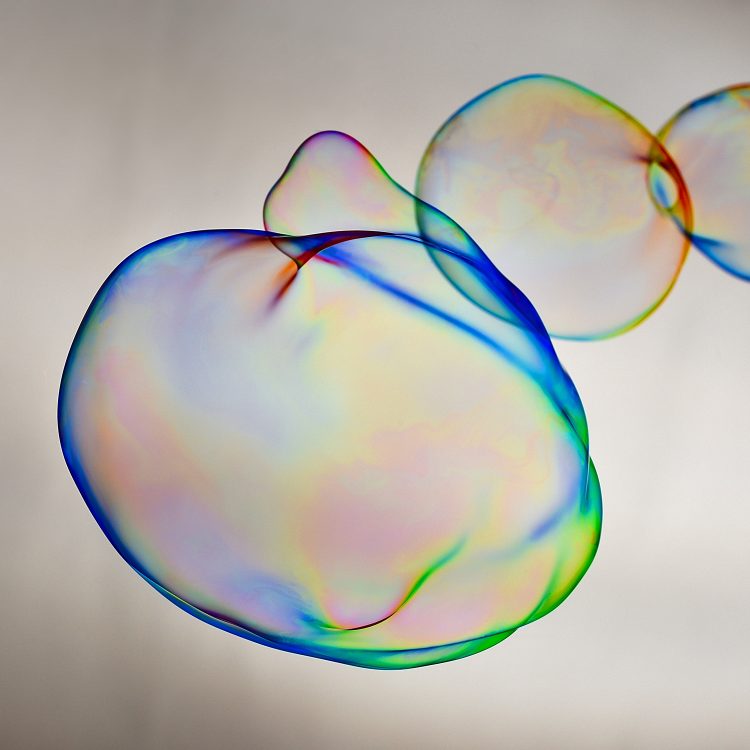 Haute vitesse Flash High speed Image figée Eclats de verre Explosion