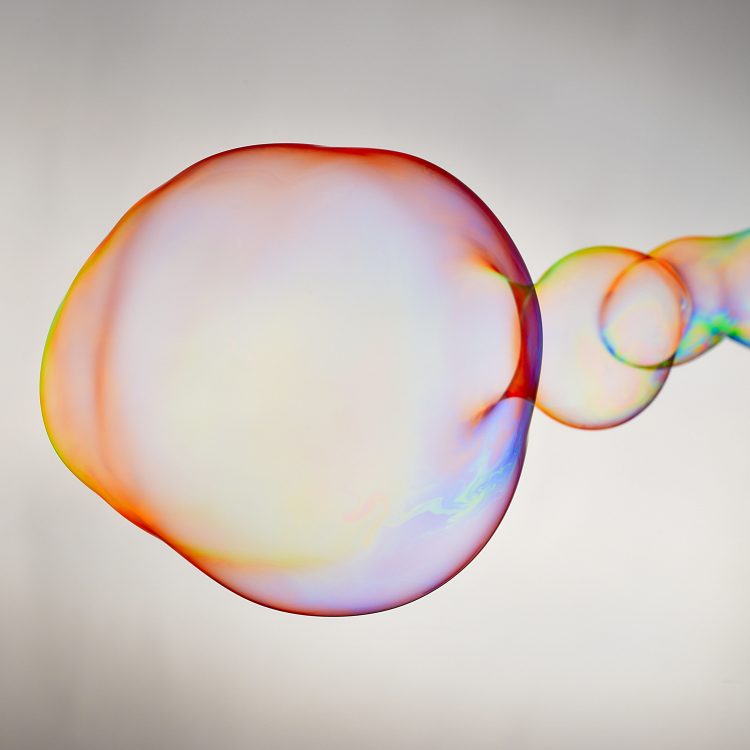 Haute vitesse Flash High speed Image figée Eclats de verre Explosion