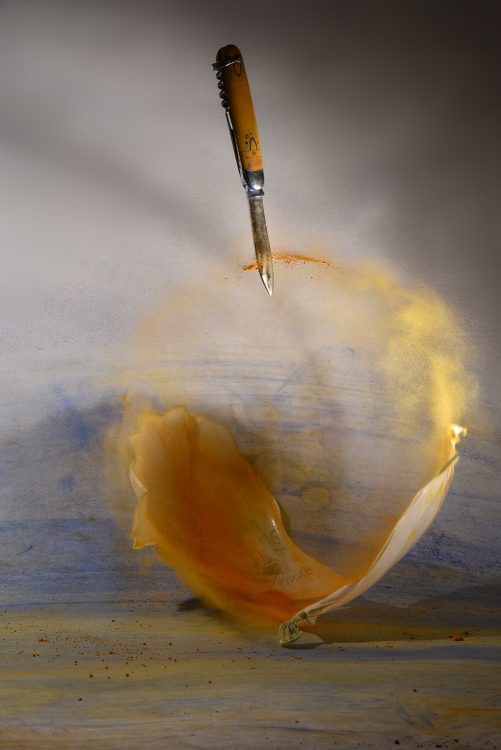 Haute vitesse Flash High speed Image figée Eclats de verre Explosion