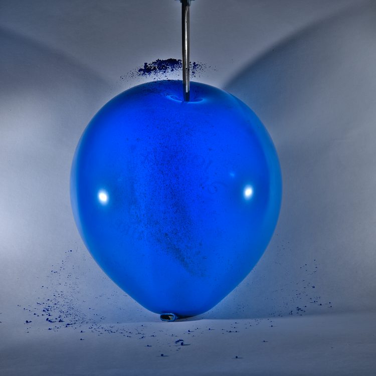 Haute vitesse Flash High speed Image figée Eclats de verre Explosion