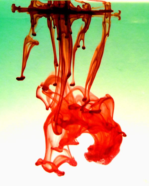 Haute vitesse Flash High speed Image figée Eclats de verre Explosion