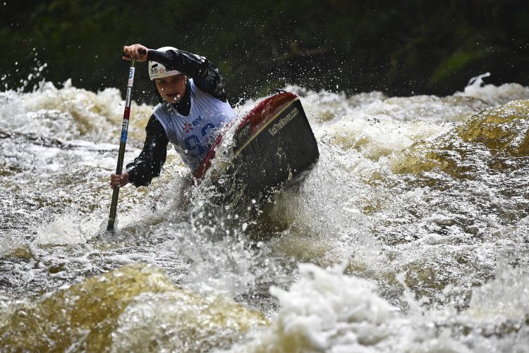 Vézère Rivière sportive Canoë-Kayak Treignac Corrèze Descente Sprint Classique