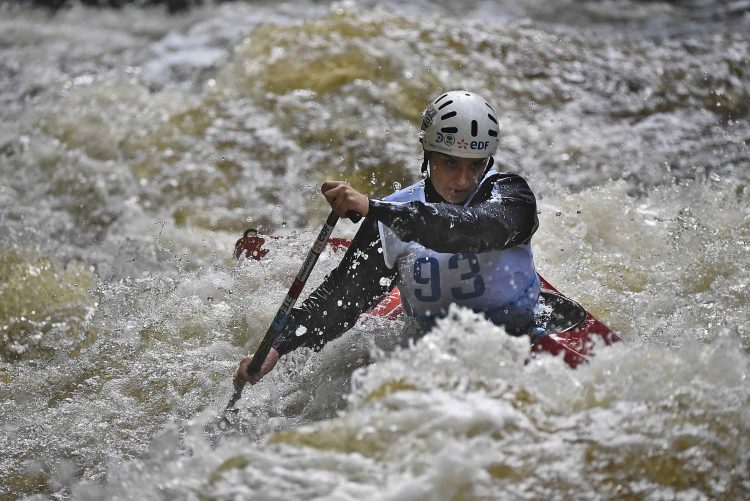 Vézère Rivière sportive Canoë-Kayak Treignac Corrèze Descente Sprint Classique