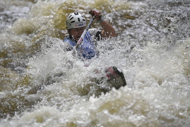Vézère Rivière sportive Canoë-Kayak Treignac Corrèze Descente Sprint Classique