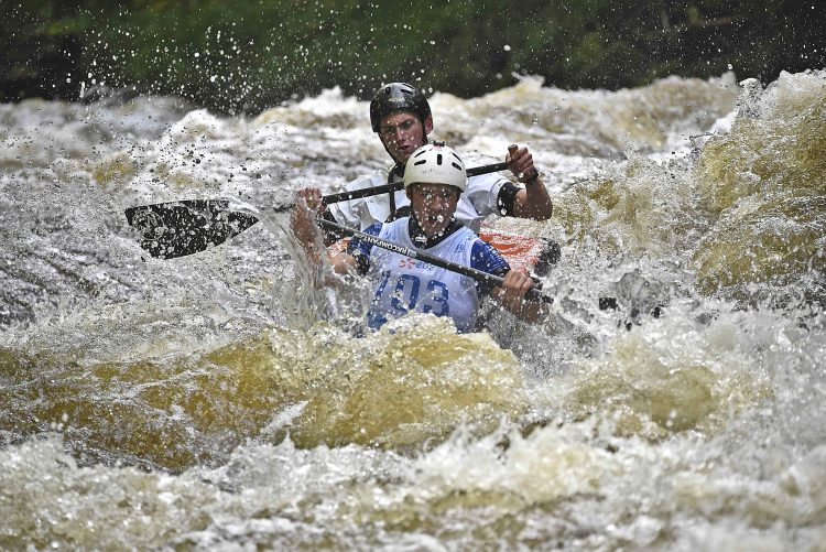 Vézère Rivière sportive Canoë-Kayak Treignac Corrèze Descente Sprint Classique
