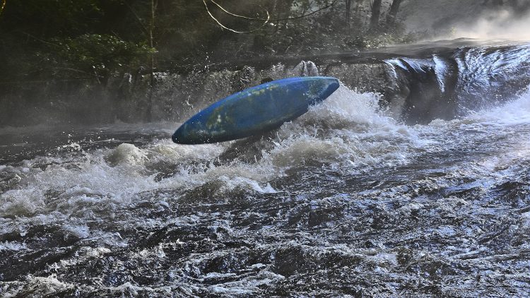 Vézère Rivière sportive Canoë-Kayak Treignac Corrèze Descente Sprint Classique