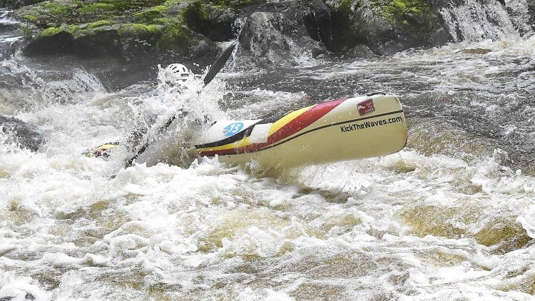 Vézère Rivière sportive Canoë-Kayak Treignac Corrèze Descente Sprint Classique