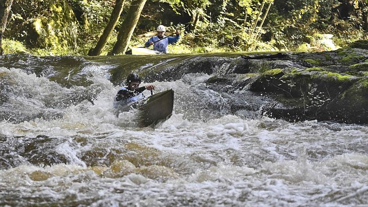Vézère Rivière sportive Canoë-Kayak Treignac Corrèze Descente Sprint Classique