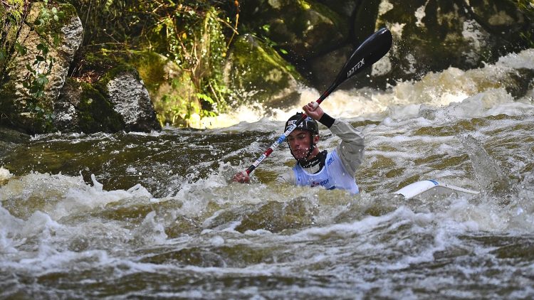 Vézère Rivière sportive Canoë-Kayak Treignac Corrèze Descente Sprint Classique