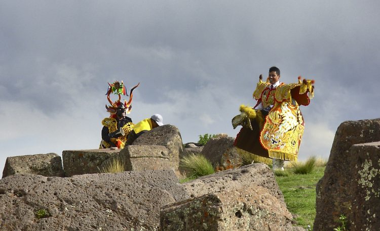 Pérou Puno Titicaca ÎlesUros Tours funéraires Sillustani