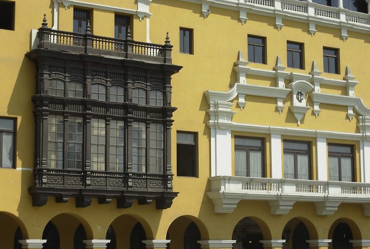 Lima Pérou Plazza de armas Façades Pacifique Bus