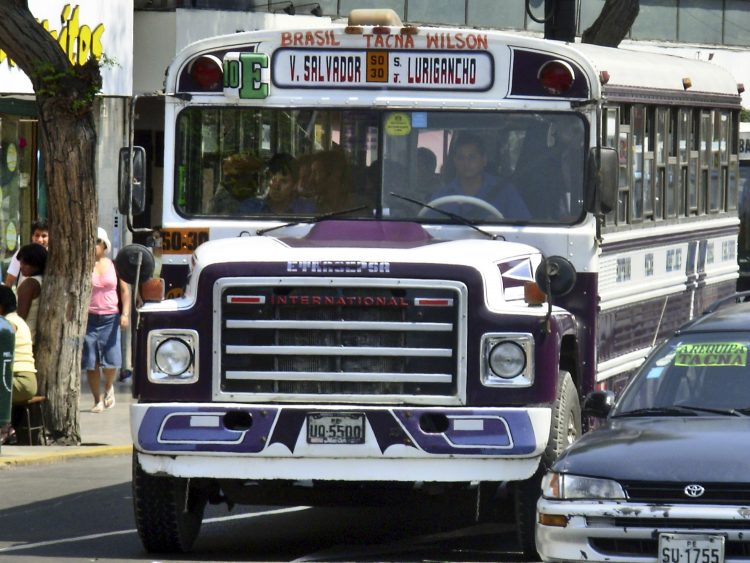 Lima Pérou Plazza de armas Façades Pacifique Bus