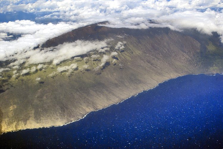 Hawaï Avion vue aérienne hublot voyage côte déserte kohala coast