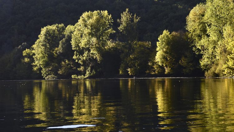 Cingle de Montfort Couleurs Automne Rivière Dordogne Reflets