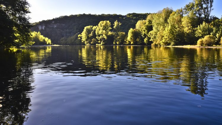 Cingle de Montfort Couleurs Automne Rivière Dordogne Reflets