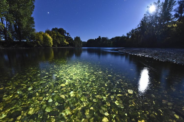 Dordogne Nuit Paysage nocturne Lune Etoiles Reflets