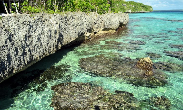 Nouvelle Calédonie Lifou Luengoni Jinek Santal