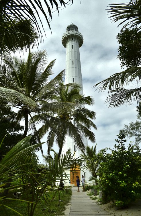 Nouvelle Calédonie Nouméa Phare Amédée Tricot Rayé