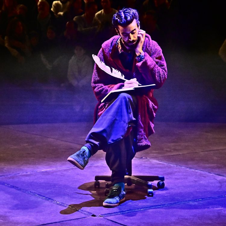 Spectacle Ocho Cirque Baraka Boulazac Lamoura Arts du cirque Circassien