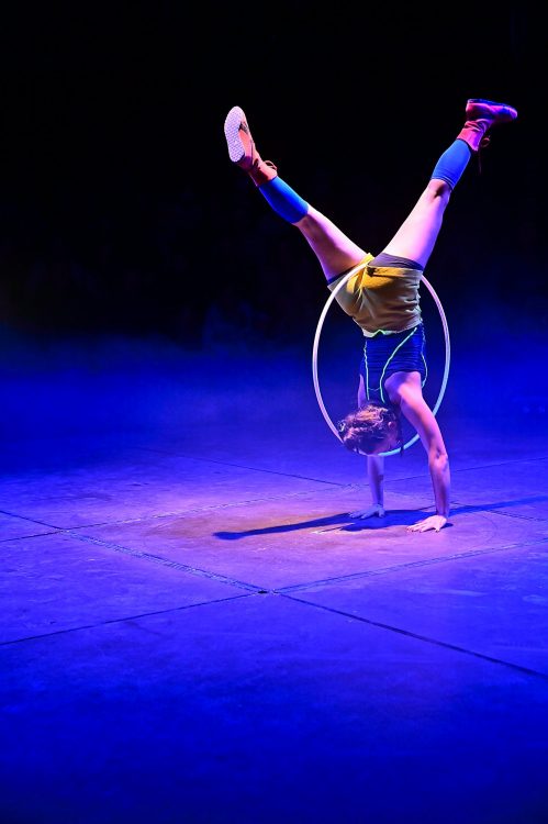 Spectacle Ocho Cirque Baraka Boulazac Lamoura Arts du cirque Circassien