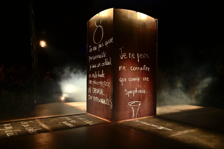 Spectacle Ocho Cirque Baraka Boulazac Lamoura Arts du cirque Circassien