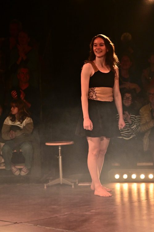 Spectacle Ocho Cirque Baraka Boulazac Lamoura Arts du cirque Circassien