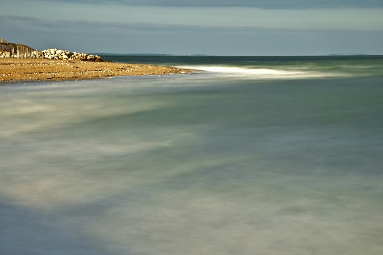 Île d'Oléron Pose longue Ecume Vagues Brumeux Sable Galets Décembre