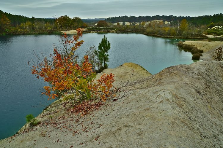 Carrières Guizengeard Kaolin Argile Bleu des mers du sud Turquoise