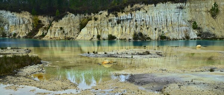 Carrières Guizengeard Kaolin Argile Bleu des mers du sud Turquoise