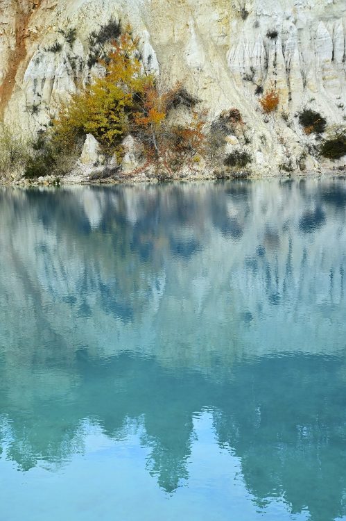 Carrières Guizengeard Kaolin Argile Bleu des mers du sud Turquoise