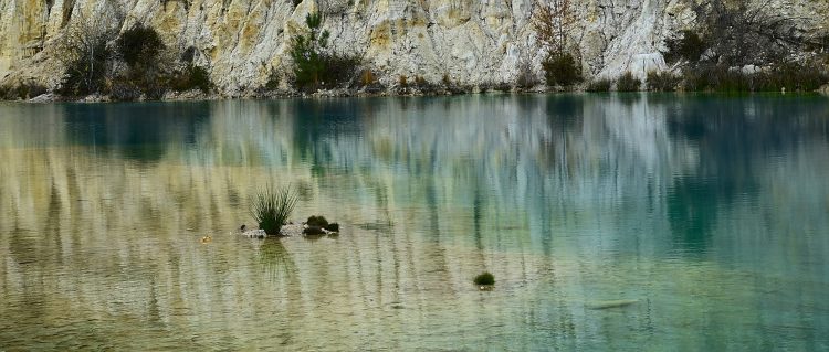 Carrières Guizengeard Kaolin Argile Bleu des mers du sud Turquoise
