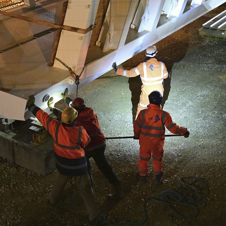 Travaux publics, Gare Périgueux, Nuit, Pose passerelle, Grue, Chantier