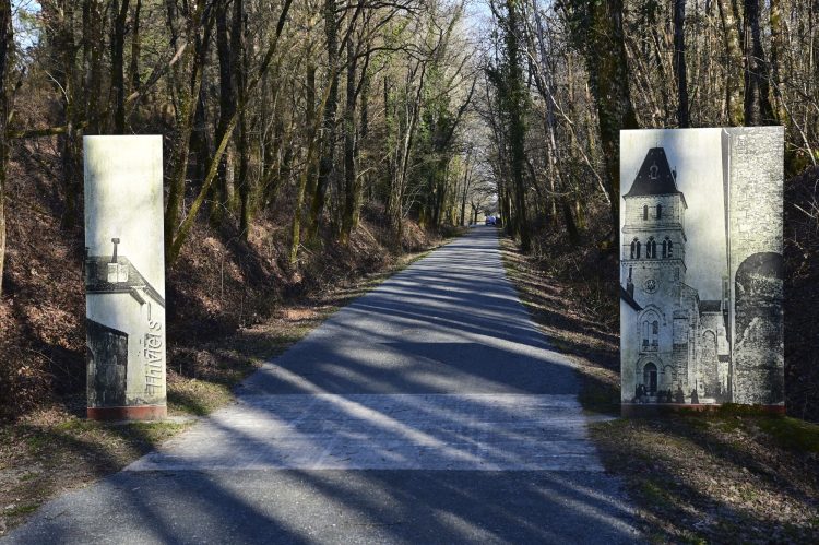 Voie Verte, VTT, Périgord vert, Saint Pardoux-la-Rivière, Thiviers, Ponts, Viaducs, Ruisseaux, la Côle, la Dronne, ouvrages d'art, voie ferrée désaffectée, promeneurs, étangs