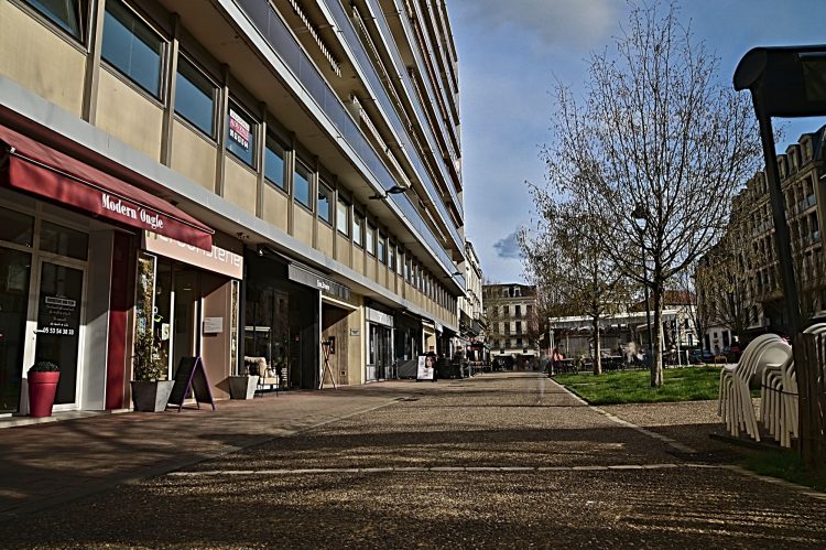 Pose (très) longue en journée à Périgueux