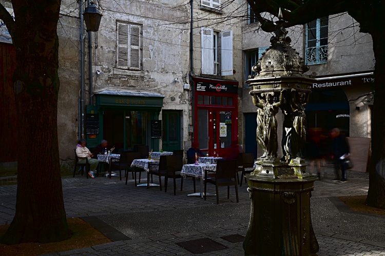 Pose (très) longue en journée à Périgueux