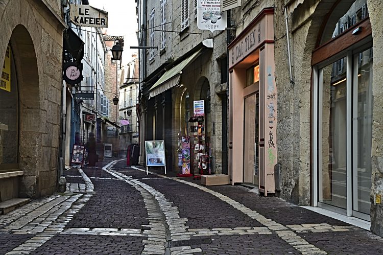 Pose (très) longue en journée à Périgueux