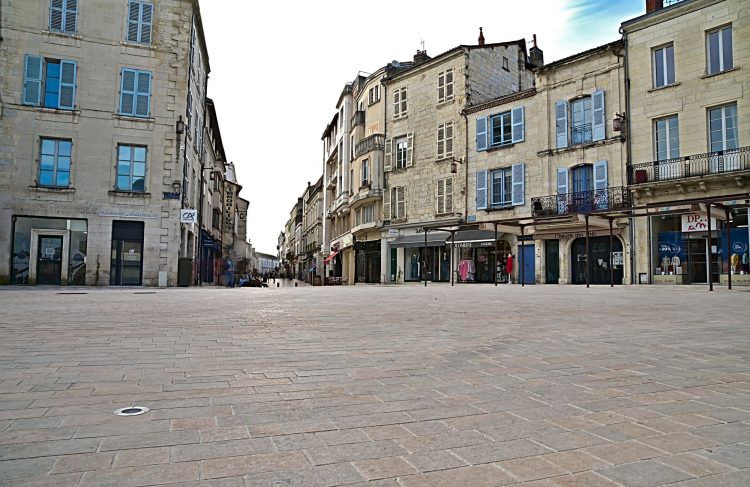 Pose (très) longue en journée à Périgueux