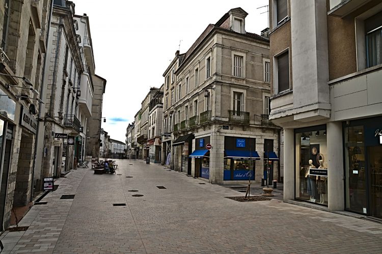 Pose (très) longue en journée à Périgueux
