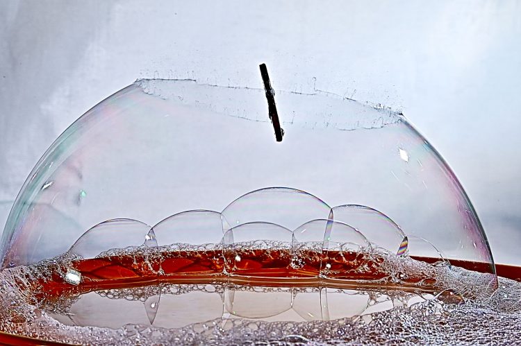 bulle de savon, haute vitesse, éclatement