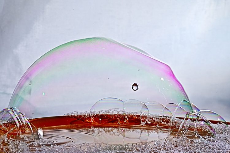 bulle de savon, haute vitesse, éclatement
