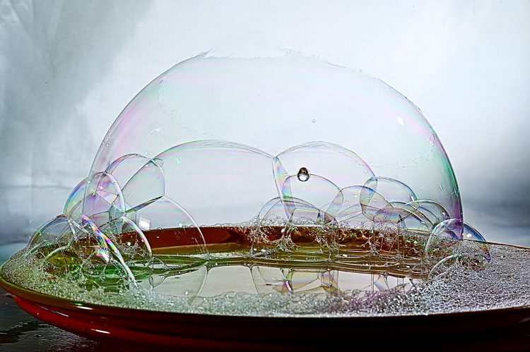 bulle de savon, haute vitesse, éclatement