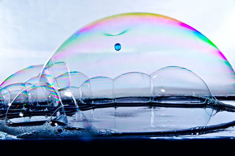 bulle de savon, haute vitesse, éclatement