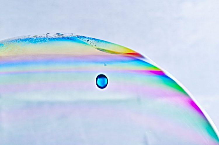 bulle de savon, haute vitesse, éclatement