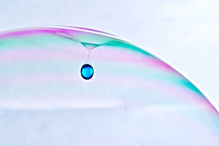 bulle de savon, haute vitesse, éclatement