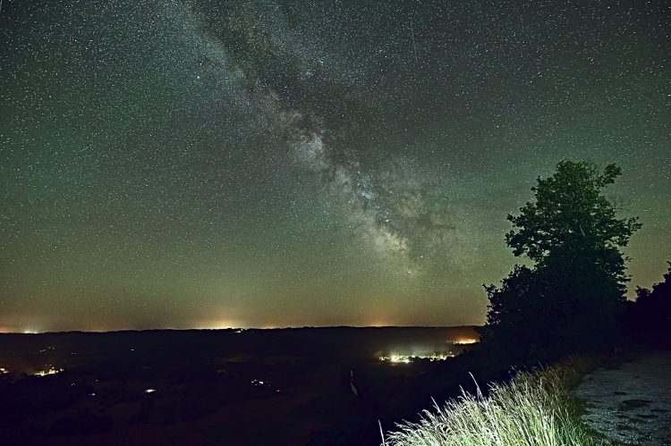 Voie lactée, milky way, Vallée de la Vézère, paysage nocturne, étoiles, nuit
