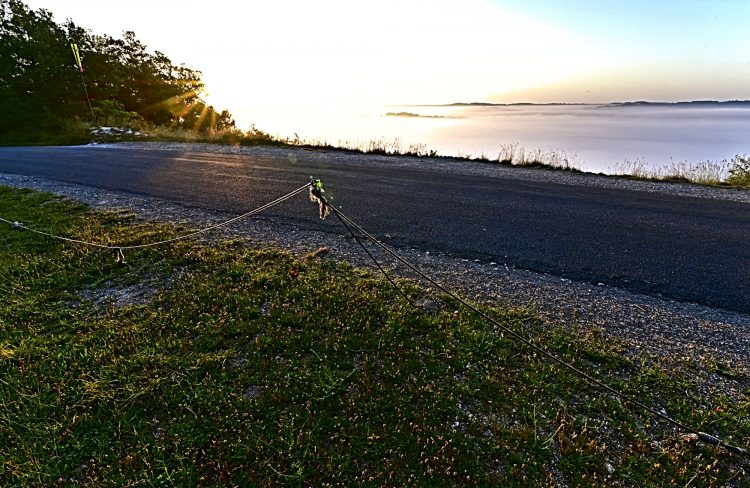 lever du soleil, sunrise, Vallée de la Vézère, mer de nuages, brouillard